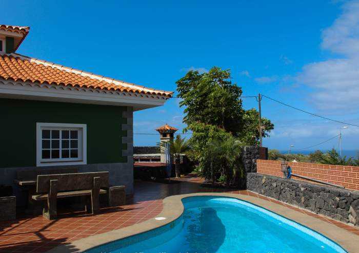 Teneriffa. Ferien-Landhaus mit 3 Schlafzimmer, Privatpool, Garten und Terrasse