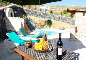 Preiswerte private Ferienwohnung, (Studio) für Alleinreisende auf Finca mit Pool und Terrasse im Südwesten