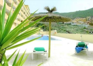 Teneriffa Große Ferienwohnung mit Pool, Grill und toller Aussicht in Adeje