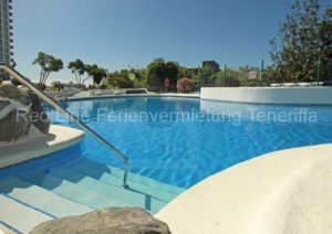 Teneriffa Ferienwohnung. Studio mit Pool, Balkon und Meerblick in Playa Paraiso