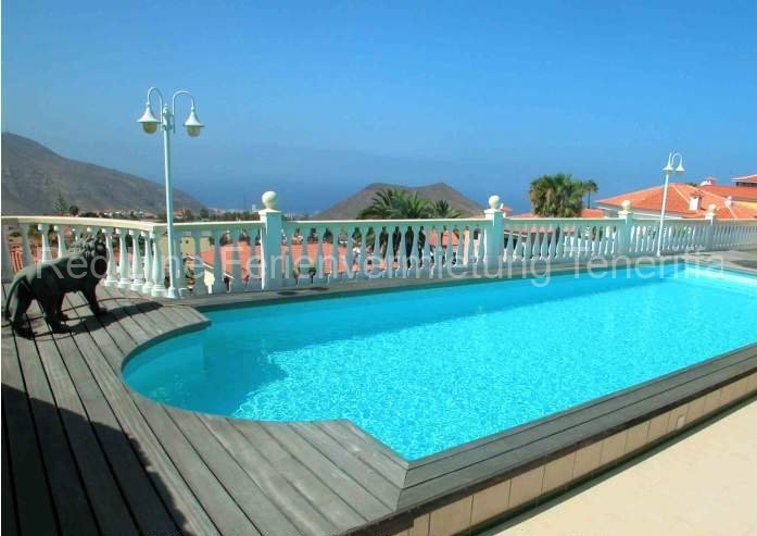 Luxus-Ferienwohnung in ruhiger Villengegend in Chayofa mit Pool und Terrasse