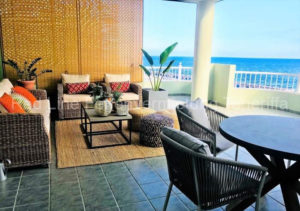 Teneriffa. Luxus-Ferienwohnung mit traumhafter Terrasse und Pool in Strandnähe in Radazul