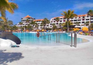 Ferienwohnung im Parque Santiago IV mit Gemeinschaftspools am Strand