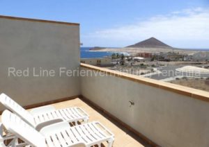 Moderne strandnahe Ferienwohnung mit 2 Schlafzimmern und Meerblick
