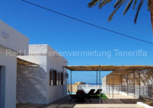Komfortables Ferienhaus Pool, Außendusche und Terrasse