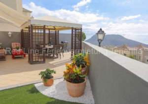 Luxuriöses elegantes Ferienhaus mit Pool bei Los Cristianos