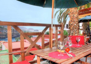 Preiswerte strandnahe Ferienwohnung mit Terrasse und phantastischen Meerblick