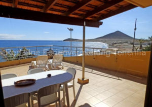 Komfort Strand Ferienhaus mit riesiger Terrasse und Panoramablick