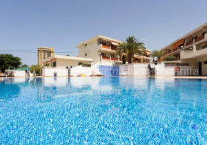 Ferienwohnung mit Pool in erster Meeresreihe an der Playa Las Vistas ID7616