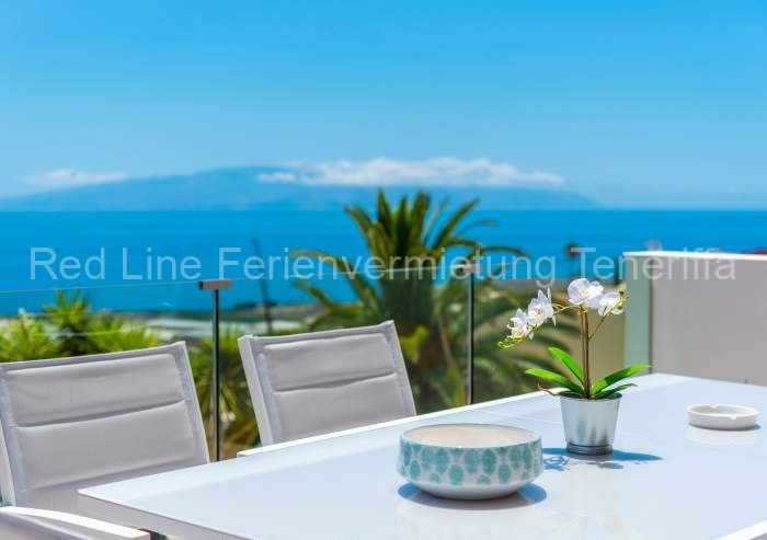 Teneriffa Luxus Ferienhaus Privatpool und herrlicher Blick bis nach La Gomera. ID 7602